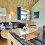 度假居 Janne - 400m From The Sea By Interhome 博恩瑟