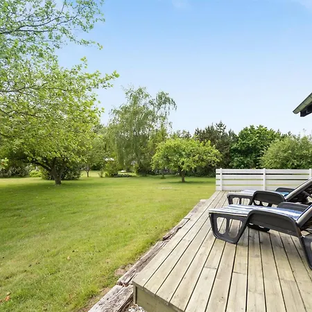Holiday home Janne - 400m From The Sea By Interhome *